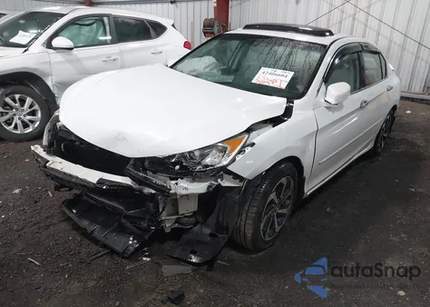 2017 Honda Accord Ex-L z USA, uszkodzony, nr VIN 1HGCR2F88HA037333